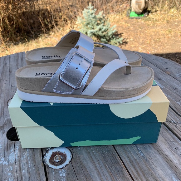 Earth Canyon Zion Thong Sandals 